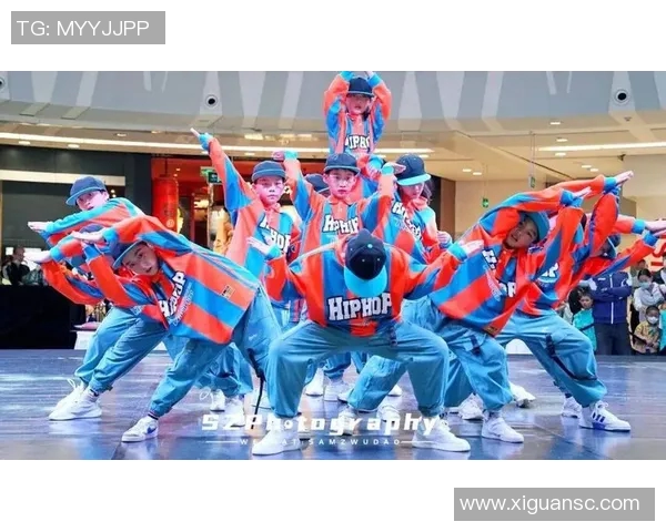 南京街舞队的意识变革与热议街舞文化的崛起与发展